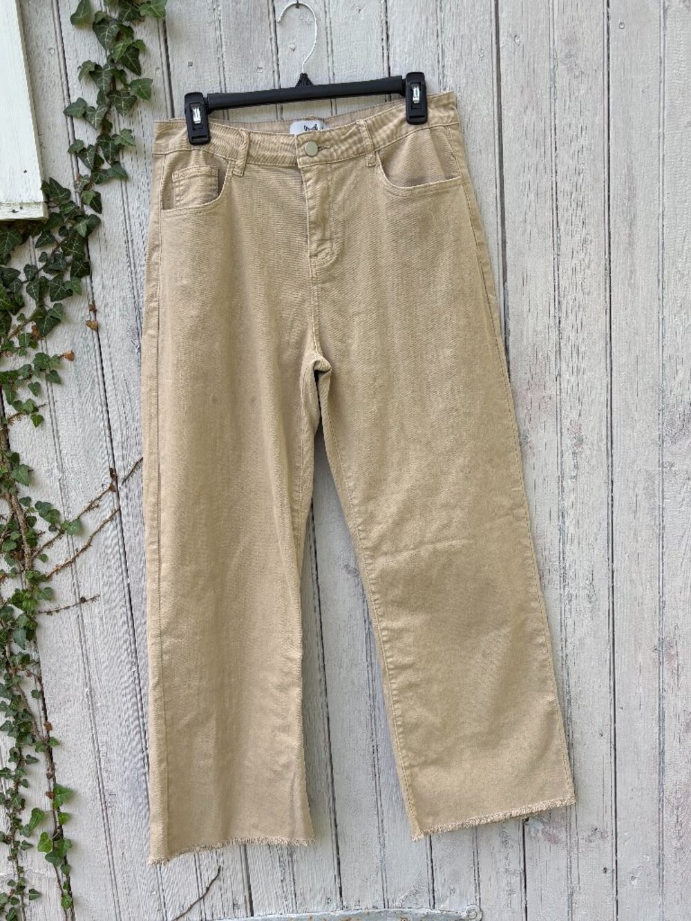 Paris Pop New York Mir Mom Jean Frayed Bottom | Beige | Size XL | New with Tags